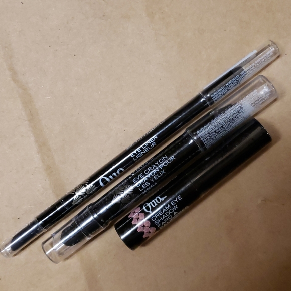 QUO Eye Crayon, Liner and Shadow Trio - Picture 1 of 4